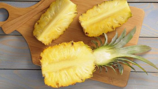 Pineapple fruit: Western specialties sobbed